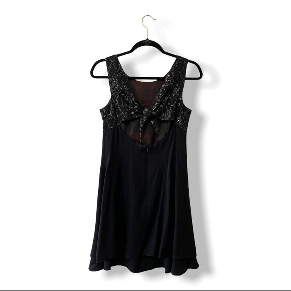 Y2K 1990’s Caren Desiree Black A Line Lace Open Back Cocktail Dress 8 Petite - Picture 4 of 5